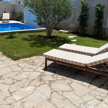 Villa Mediterra Garden & Pool 볼 외부 사진