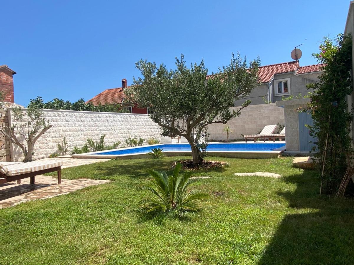 Villa Mediterra Garden & Pool 볼 외부 사진